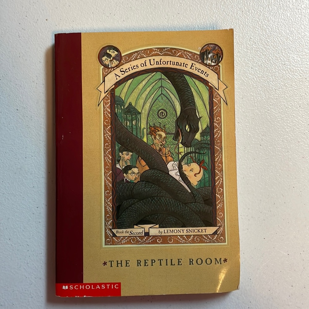 📚2/$6  The Reptile Room #2 in the A Series of Unfortunate Events Series